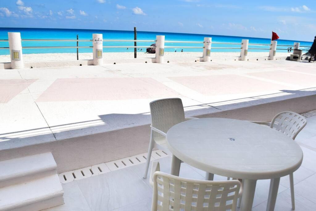 Ocean Front Villa Marlin, Best Location In Hotel Zone #109 Cancun Ngoại thất bức ảnh